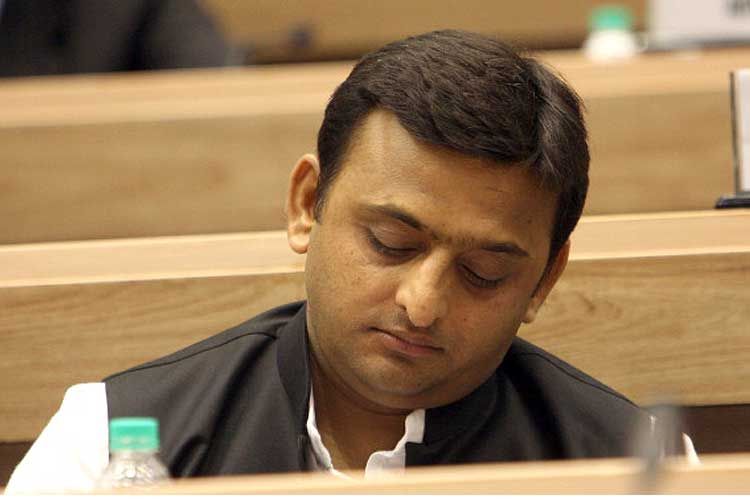 Akhilesh Sad अखिलेश को एक और झटका, प्रदेश कार्यकारिणी की बैठक का नहीं मिला निमंत्रण