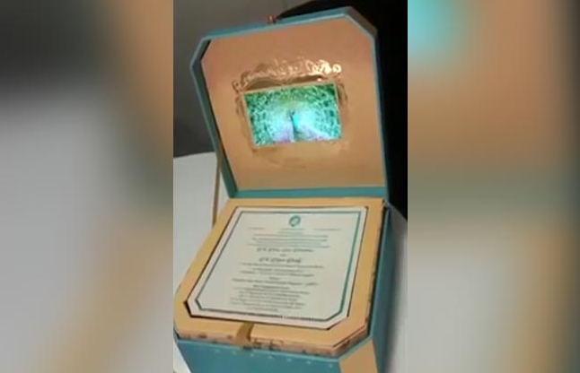 LCD wedding card अरबपति कारोबारी की बेटी की शादी: कार्ड पर LCD, वीडियो से भेजा न्योता