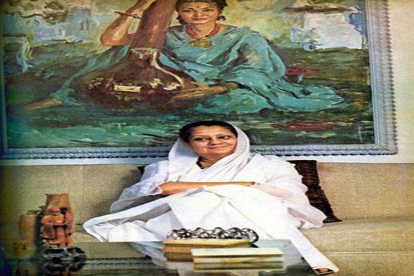 raj-mata vijyaraje scindia राजमाता विजयाराजे सिंधिया, महारानी से सफल राजनीतिज्ञ तक