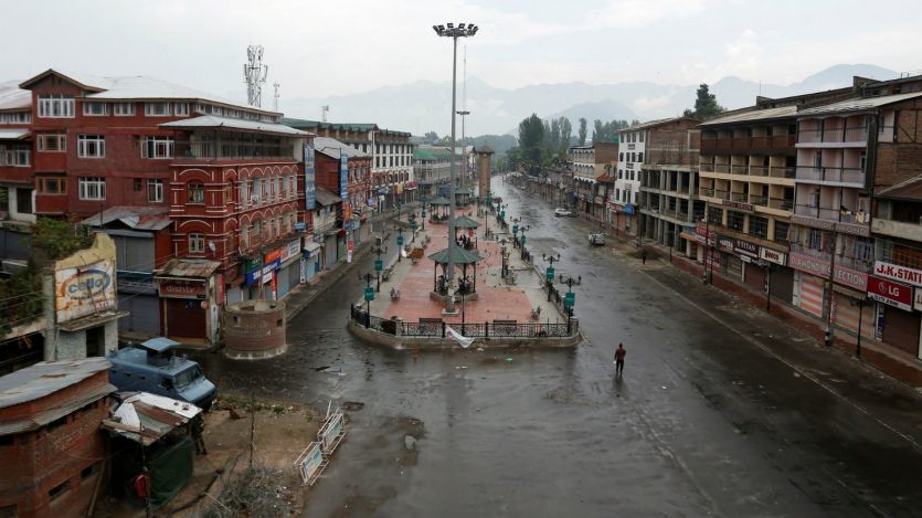 Kashmir startup कश्मीर में कफ्र्यू और हिंसक घटनाओं से स्थानीय स्टार्टअप हो रहे बंद
