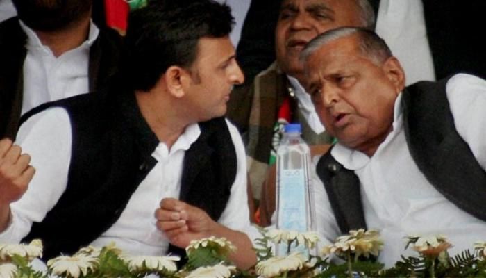 Mulayam and Akhilesh असमंजस में फंसी रालोद! वे गठबंधन करेंगे तो किससे, अखिलेश या मुलायम?