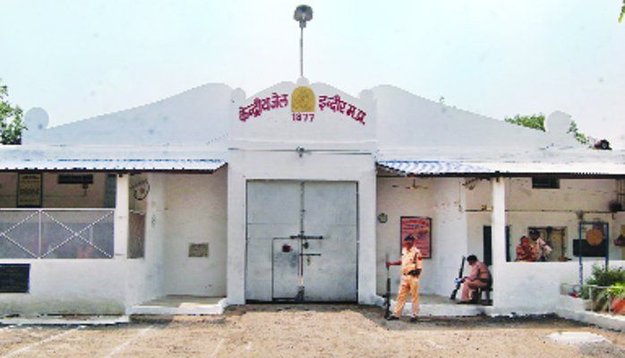after simi terrorist sceptiled from bhopal jail in MP की जेलों में बदली सुरक्षा व्यवस्था, जानिए क्या है अहम फैसले