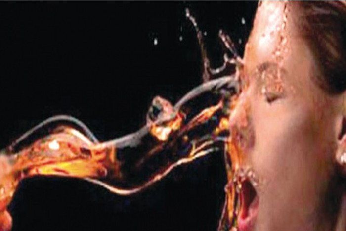 acid एसिड अटैक: पकड़ा गया फरहीन पर तेजाब डालने वाला अंकल