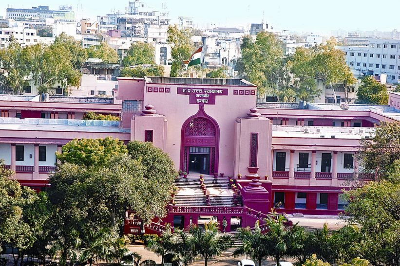 court orders कोर्ट के आदेश के बाद भी शिप्रा में कैसे मिल रहे हैं नाले, जवाब दे बोर्ड : हाई कोर्ट