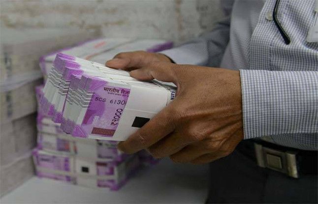 Currency नोटबंदी : अब आप एक ही बार बदलवा सकते हैं पुराने नोट