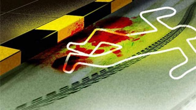 road accident अनिंयत्रित ट्रैक्टर पलटा, तीन युवकों की दर्दनाक मौत