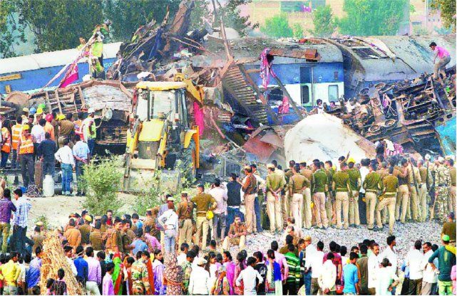 Train accident सुरक्षा से समझौता लगातार