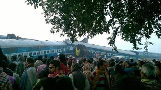 kanpur अपने माता-पिता की राह देख रहे है ये मासूम