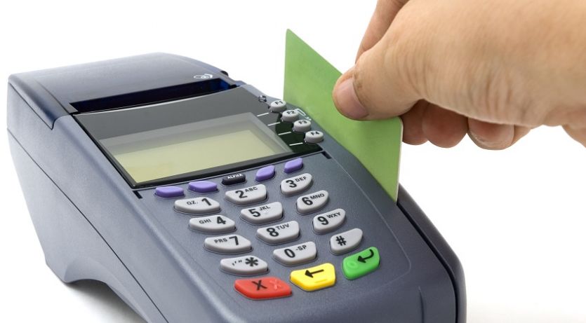 Swipe machine व्यापारियों को नहीं मिल पा रही स्वाइप मशीनें, 300 स्वाइप मशीनों के लिए एसबीआई ने मांगी मोहलत