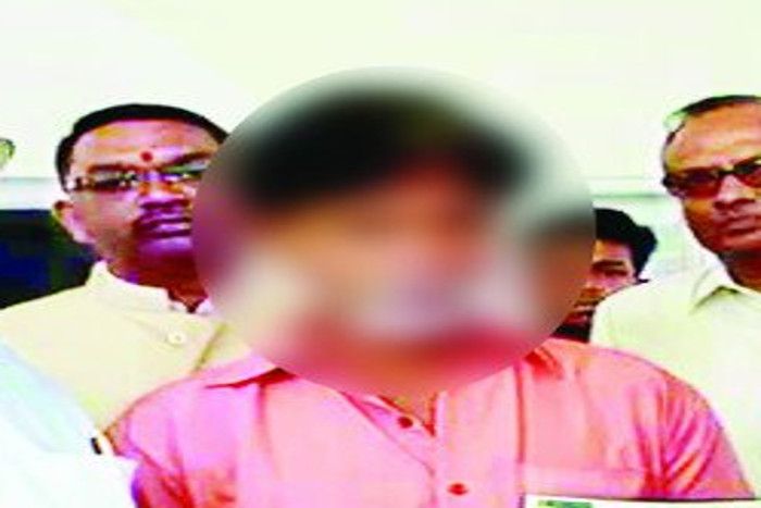 rape victim's father दुष्कर्म पीड़िता के पिता ने कहा - मैं चाहता हूं मेरी बेटी का नाम बने प्रतीक
