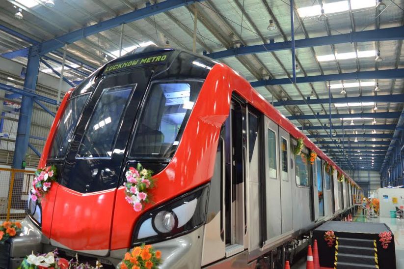 lucknow metro लखनऊ मेट्रो होगी बाकियों से अलग, बस कुछ ही पल दूर है फाइनल ट्रायल