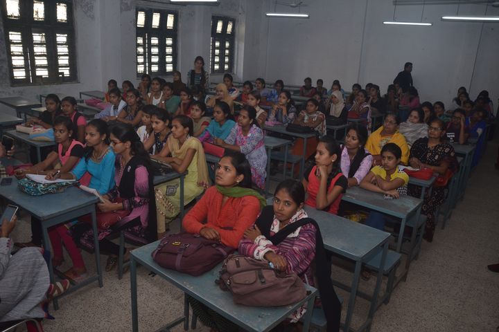Be explained cashless NSS students एनएसएस विद्यार्थियों को समझाया कैशलेस बनो
