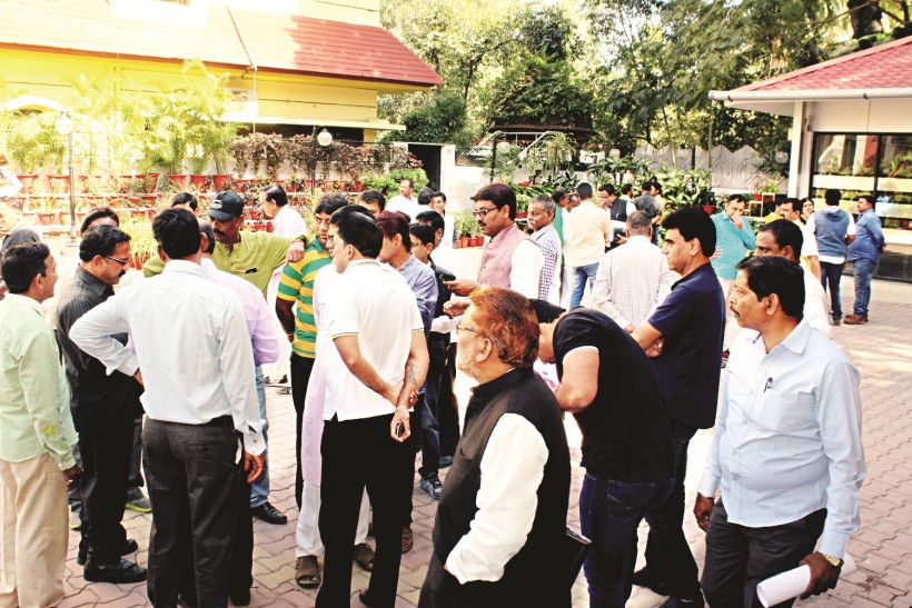 bjp workers मंत्री बोले, 'आपस में सुलझाया करो मामला, सार्वजनिक क्यों करते हो