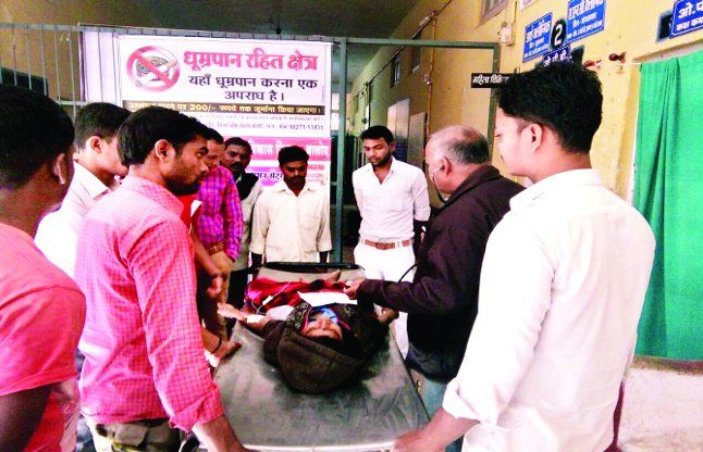 Balod : On the death of the child suffering from t टाइफाइड से पीडि़त बच्चे की मौत पर बिफरी मां, डॉक्टरों पर उतारा गुस्सा