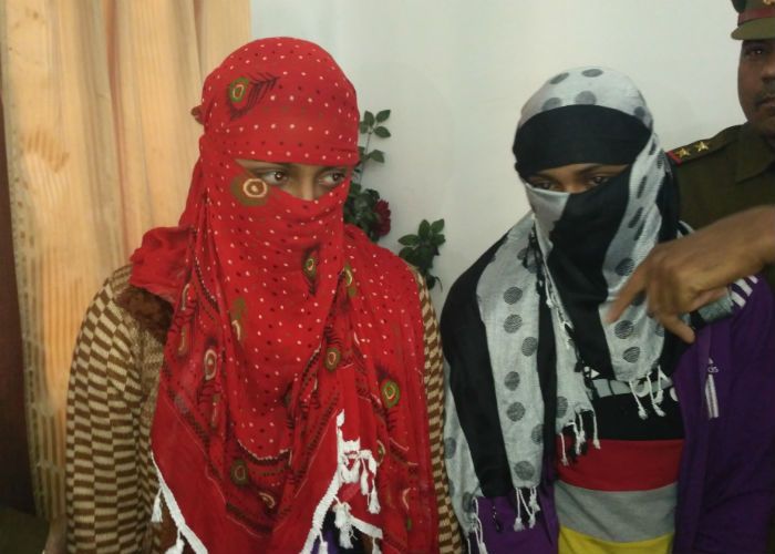 accused sisters शादी रोकने के लिए बहनों ने किया था दुल्हन पर एसिड अटैक