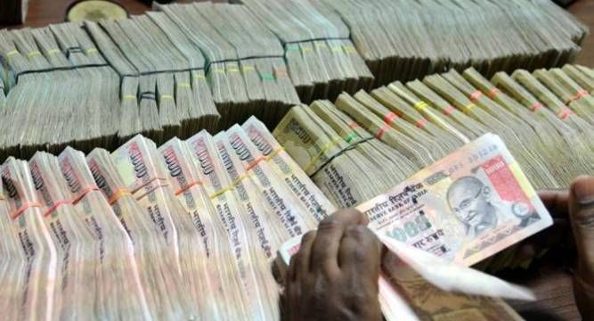 How will you react if you get Rs 9,806 crore बैंक की गलती सेे ड्राइवर के खाते में आ गये 9800 करोड़ रुपये, अगले दिन गायब