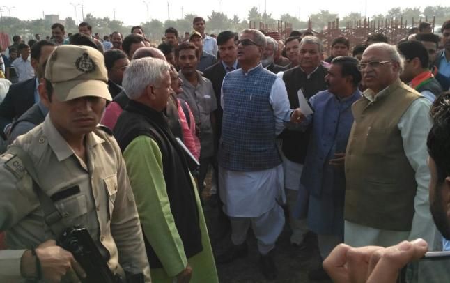 bjp leader नोटबंदी पर पीएम मोदी के साथ खड़ा है देश: ओम माथुर