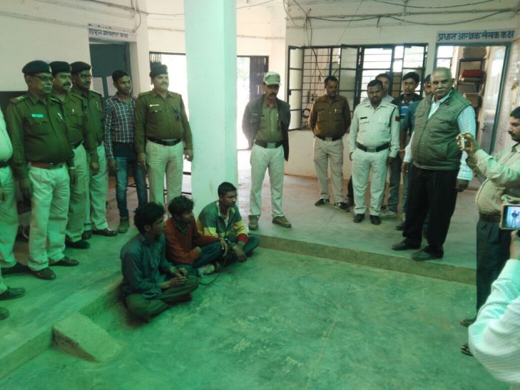 choor पुराना चौकीदार ही निकला चोर, जानिए कहां