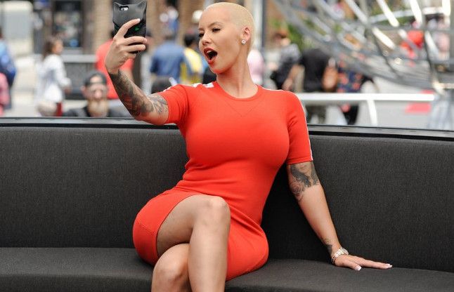 amber rose एम्बर रोज अस्थायी रूप से सोशल मीडिया से इसलिए हुईं दूर