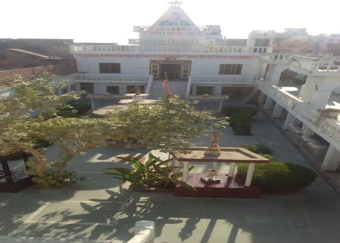 temple नौ रूपों में विराजमान आदिशक्ति के इस दरबार में पुलिस कर्मियों की है बड़ी आस्था