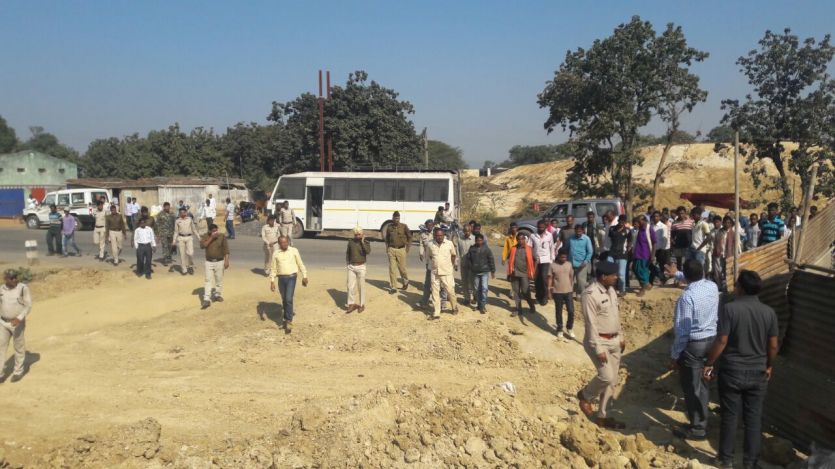 The Centre plans बानीपाथर में 13 गांव के ग्रामीणों ने रुकवाया रेल कारिडोर का कार्य