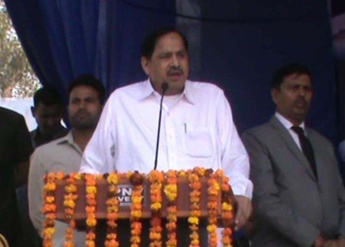 BSP Leader Nasimuddin Siddiqui 'मोदी और अखिलेश राज में भ्रष्टाचार व गुंडागर्दी चरम सीमा पर'