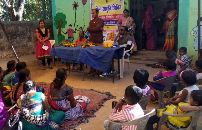 Women had organized awareness camps महिला जागृति शिविर का हुआ आयोजन