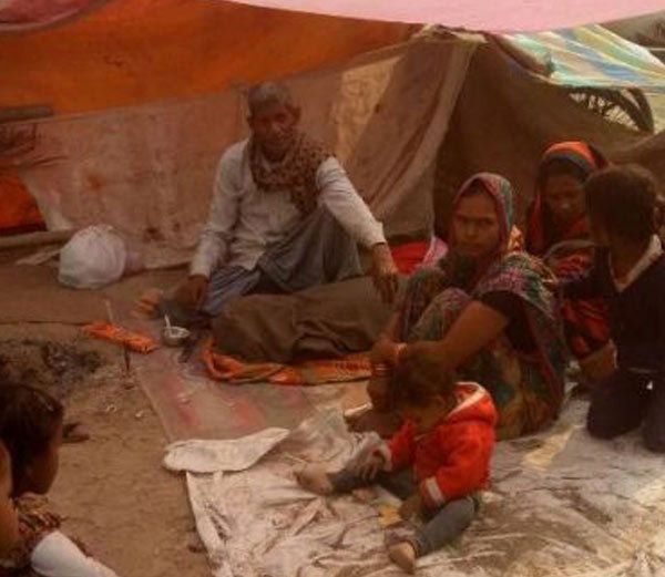 note ban effect नोटबंदी के चलते पत्नी के शव का दो दिन तक अंतिमसंस्कार नहीं कर सका गरीब