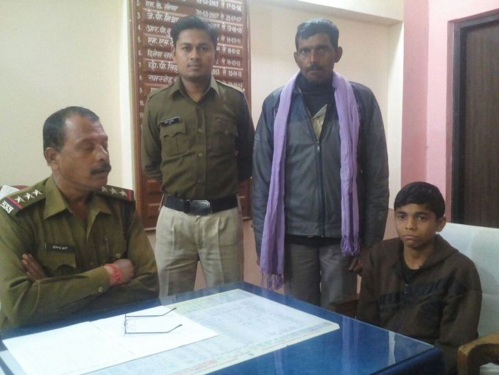 hostel साथी छात्रों से परेशान होकर छात्रावास से भागा छात्र