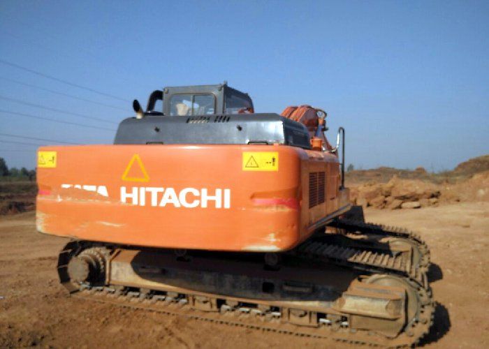 illegal mining माइनिंग विभाग के कब्जे से वाहन लेकर भागे खनन माफिया, अवैध मुरम खनन का मामला