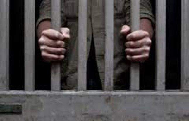 Hemp distributor three-year imprisonment गांजा विके्रता को तीन साल का कारावास