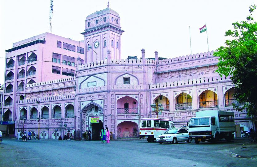 smc logo केंद्रीय टीम कर रही है अवार्ड एंट्री की जांच
