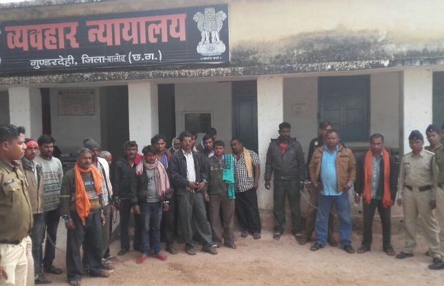 Accused of Baiga murder पिटाई से बैगा की मौत मामले में 20 ग्रामीण गिरफ्तार