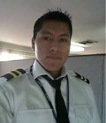 Crew member Erwin Tumiri कोलंबिया विमान हादसाः जानें... कैसे सुरक्षा नियमों का पालन कर बच गया क्रू मैंबर