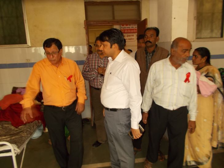 balaghat कलेक्टर यादव ने किया अस्पताल का निरीक्षण