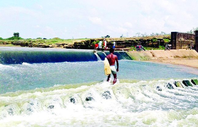 Shivnath Anicut in Bemetara District खारे पानी से मुक्ति मिलेगी: नवागढ़ ब्लॉक के 33 गांवों को मिलेगा शुद्ध पेयजल