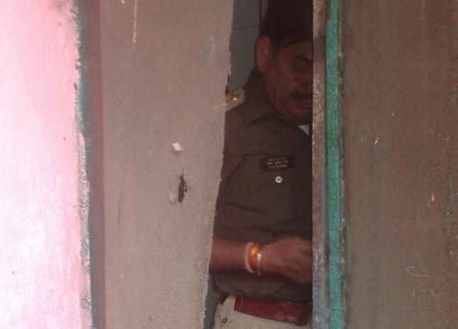 prisoner escaped बीमार कैदी पुलिस को दे गया दर्द, जानिए पूरा मामला