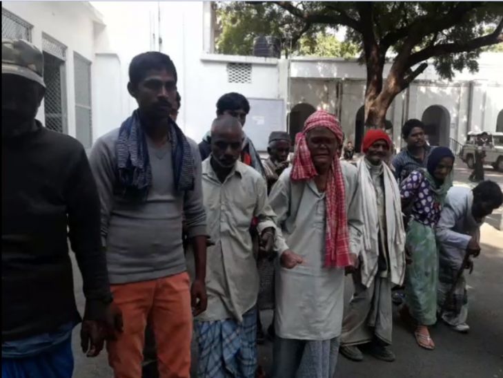 bahraich यहां कुष्ठ रोगियों को दफनाने के लिए दो गज जमीन तक नहीं!