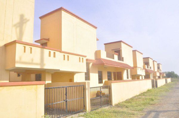 in burhanpur housing board desistion हाउसिंग बोर्ड का तुगलकी निर्णय, चार साल में बढ़ा दिए 145 फीसदी दाम