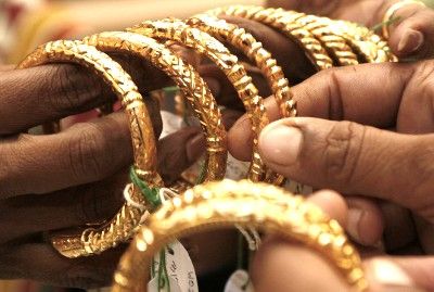 Gold screws सोने पर शिकंजा...