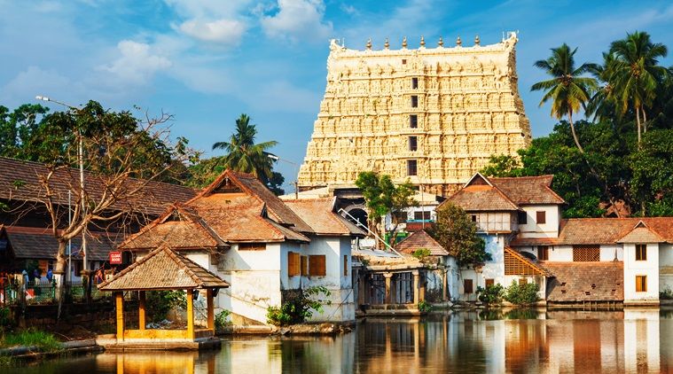 Sri Padmanabha Swamy Temple केरल के पद्मनाभ मंदिर ने महिला के ड्रेस कोड का ऑर्डर वापस लिया