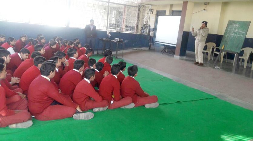 yatayat मर्जी है आपकी, आखिर सिर है आपका