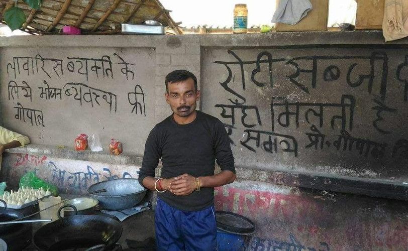 kanpur यह इंसान है पीएम मोदी का सबसे बड़ा मुरीद, इस तरह से करता है असहायों की सेवा