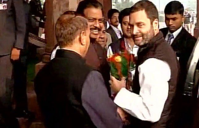 Rahul gandhi मोदी ने नोटबंदी कर अर्थव्यवस्था के खिलाफ छेड़ी है जंग: राहुल