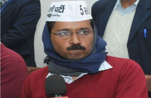 Arvind kejriwal tweets about muffler on twitter रांची में केजरीवाल करेंगे नोटबंदी के खिलाफ जनसभा