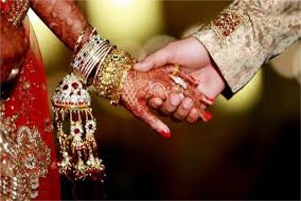 In the name of marriage fraud gang arrested दूल्हे की एक भूल पर नाराज हुई दुल्हन, वापस लौटाई बारात