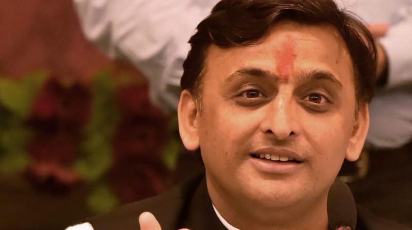 akhilesh yadav सपाइयों के लिए अखिलेश यादव का बड़ा इशारा, अभी मेरी तलवार चलनी बाकी!