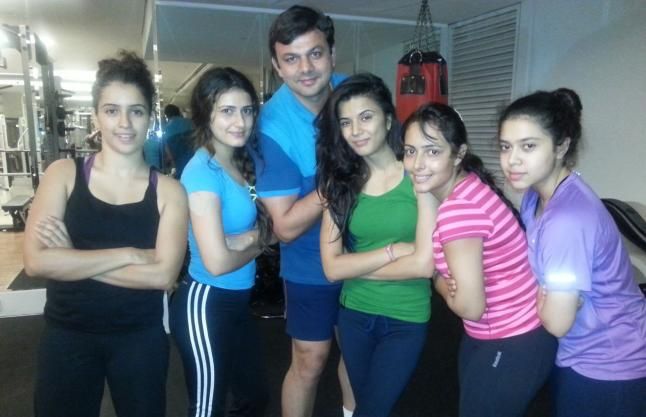 dangal girls यूपी का वो डीएसपी, जिसने दंगल फिल्म की गीता-बबीता को सिखाए कुश्ती के गुर