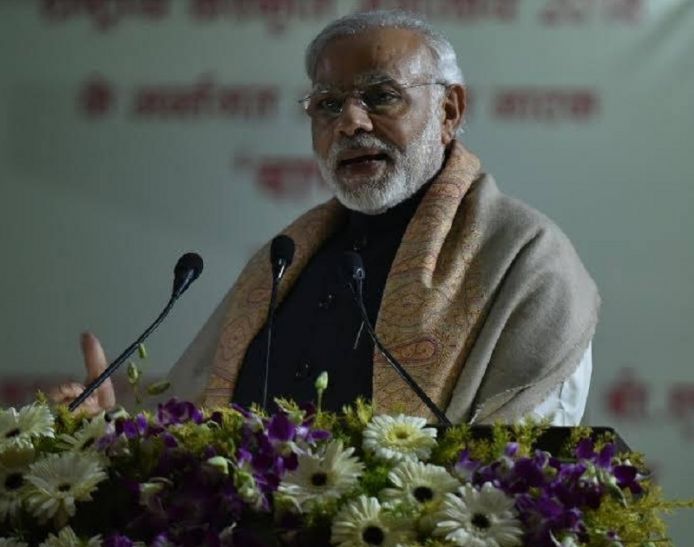 Prime Minister Narendra Modi सरकार को नियामक नहीं, समर्थक होना चाहिए : मोदी