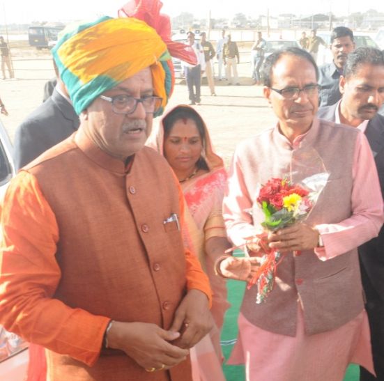 khandwa जानिए, नंदकुमारसिंह चौहान को राजनीति से क्यों लेना पड़ता संन्यास